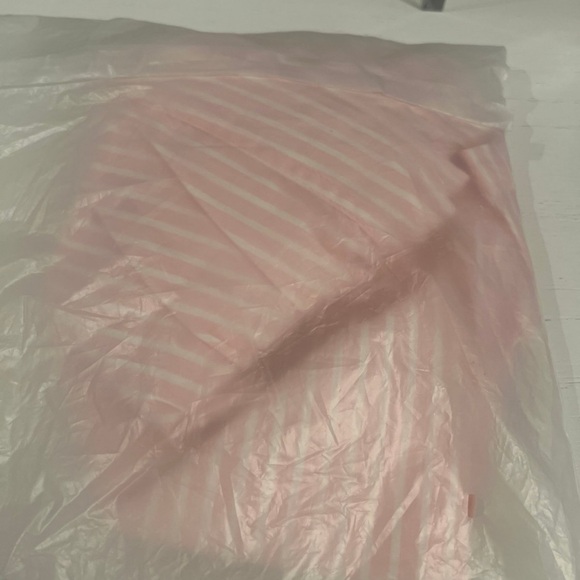 Glossier Pink and White Striped Shorts Size Large Las Vegas Exclusive - Picture 8 of 8